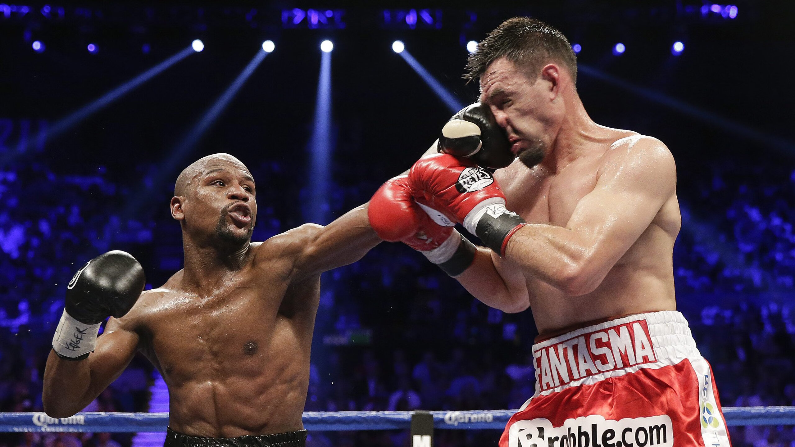 德甲争冠战与克罗地亚打穿乌克兰，足球，何以成为时代情绪的棱镜？