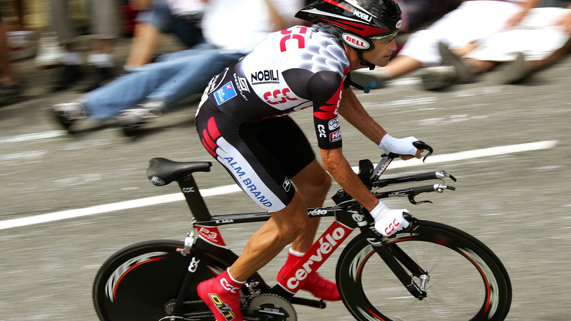 那不勒斯对阵委内瑞拉，当格鲁吉亚闪电照亮马拉卡纳